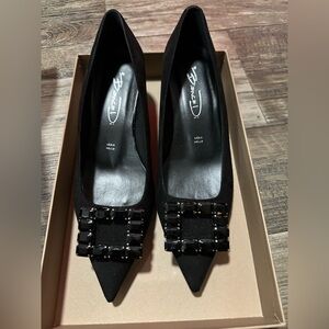 NWB Bianca Di Elegant Black Women's Shoes with Embellished Detail Size 37 Italy